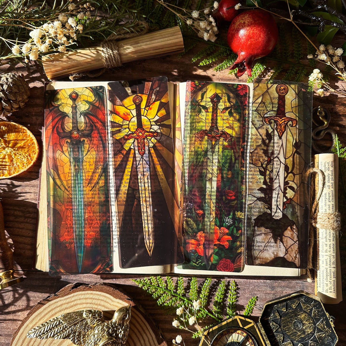 Marque-pages en vitrail d'Excalibur, l'épée dans la pierre