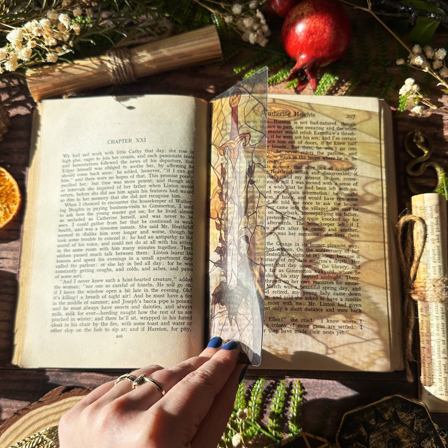 Marque-pages en vitrail d'Excalibur, l'épée dans la pierre