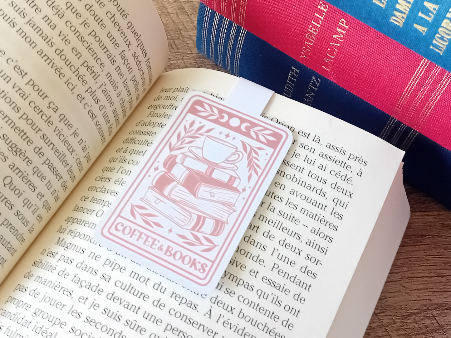 Marque-Page Magnétique - Carte de Tarot - Coffee & Books. Créatrice « La baleine qui embosse »