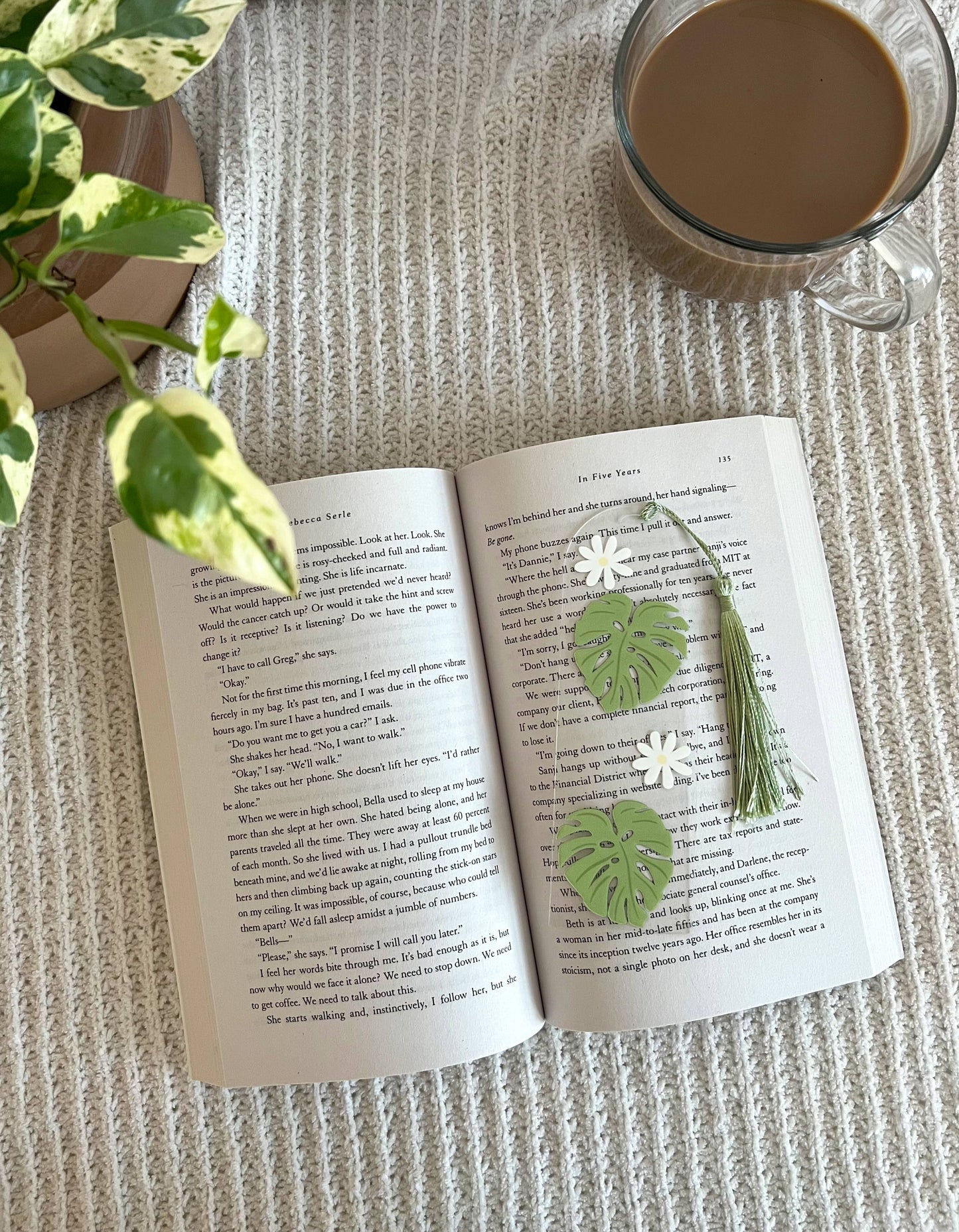 Marque-page en acrylique « feuille de Monstera » Créatrice : « Birdie&co »