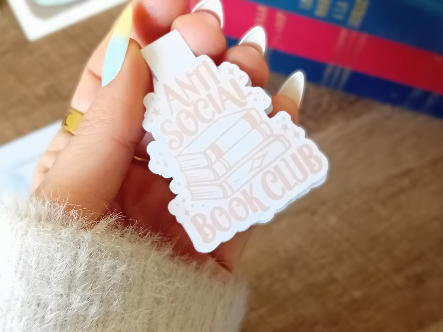 Marque-Page Magnétique - Anti Social Book Club. Créatrice « La baleine qui embosse »